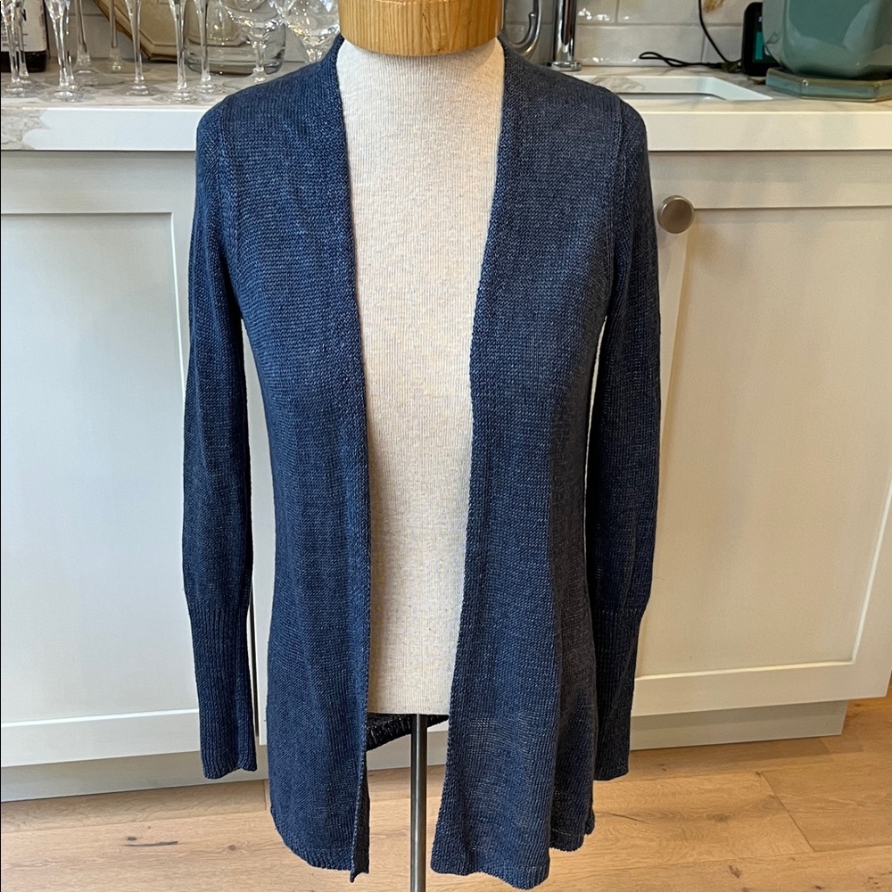 VGUC Margaret O’Leary 100% linen denim blue open front draped back cardigan